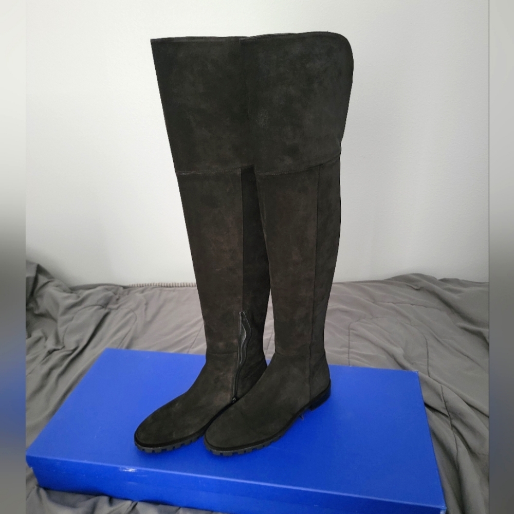 Stuart Weitzman Amber Suede boots size 11